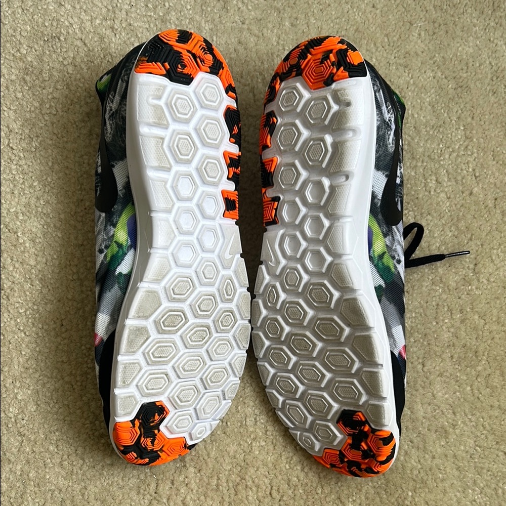 Nike Multicolor Patterned Sneakers - image 3